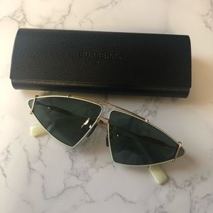 burberry triangle sunglasses